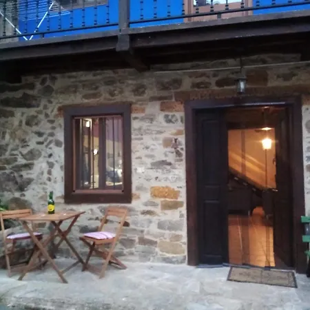 Casa Tipica Asturiana En Ribota - Laviana *