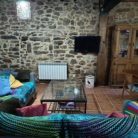 Casa Tipica Asturiana En Ribota - Laviana Ferienhaus *